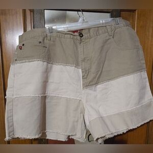 Zana-di Khaki Size 22 Shorts